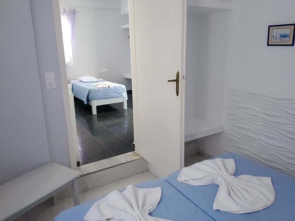 Villa photo 2