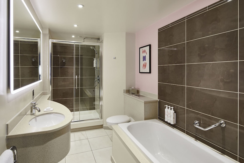 Executive King Room - Photo 4