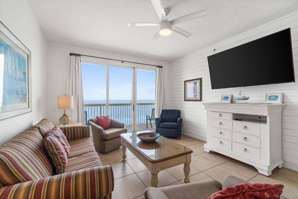 Condo, 2 Bedrooms, Ocean View (1408E)