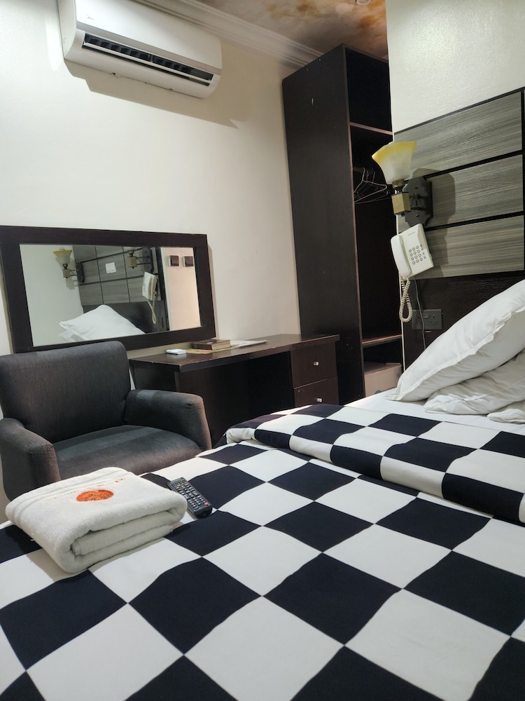 Standard Room - Photo 4