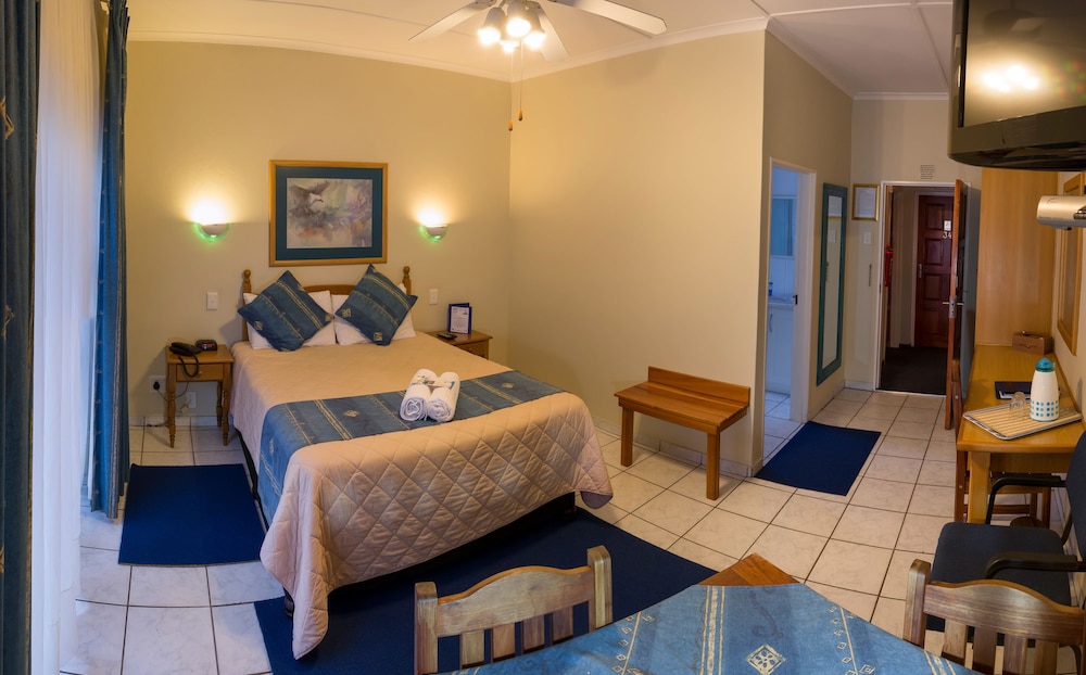 Standard Room photo 2