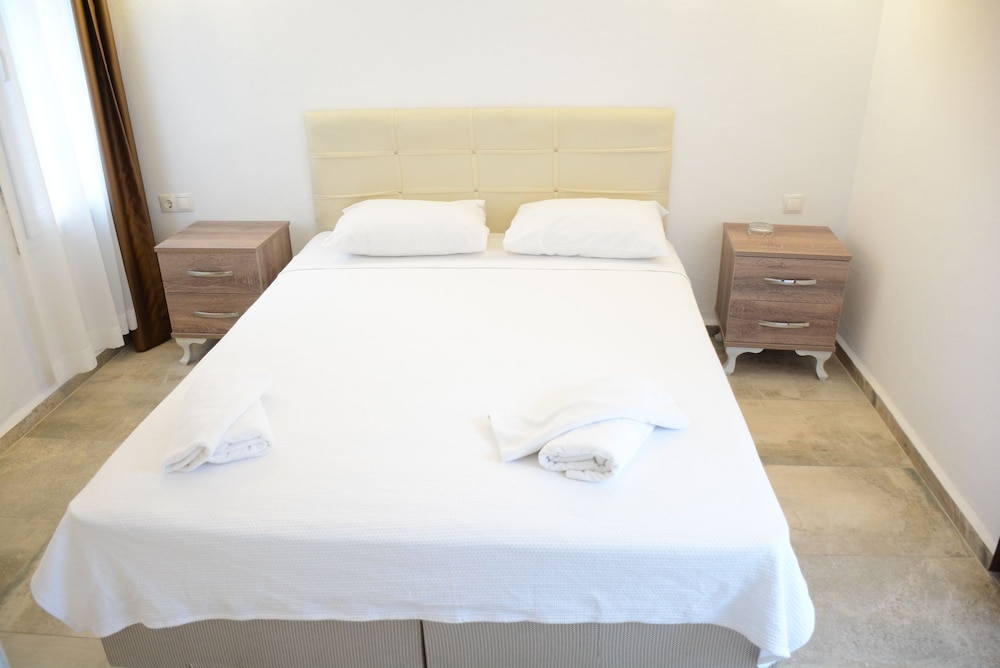 Classic Double Room, 1 Bedroom photo 2
