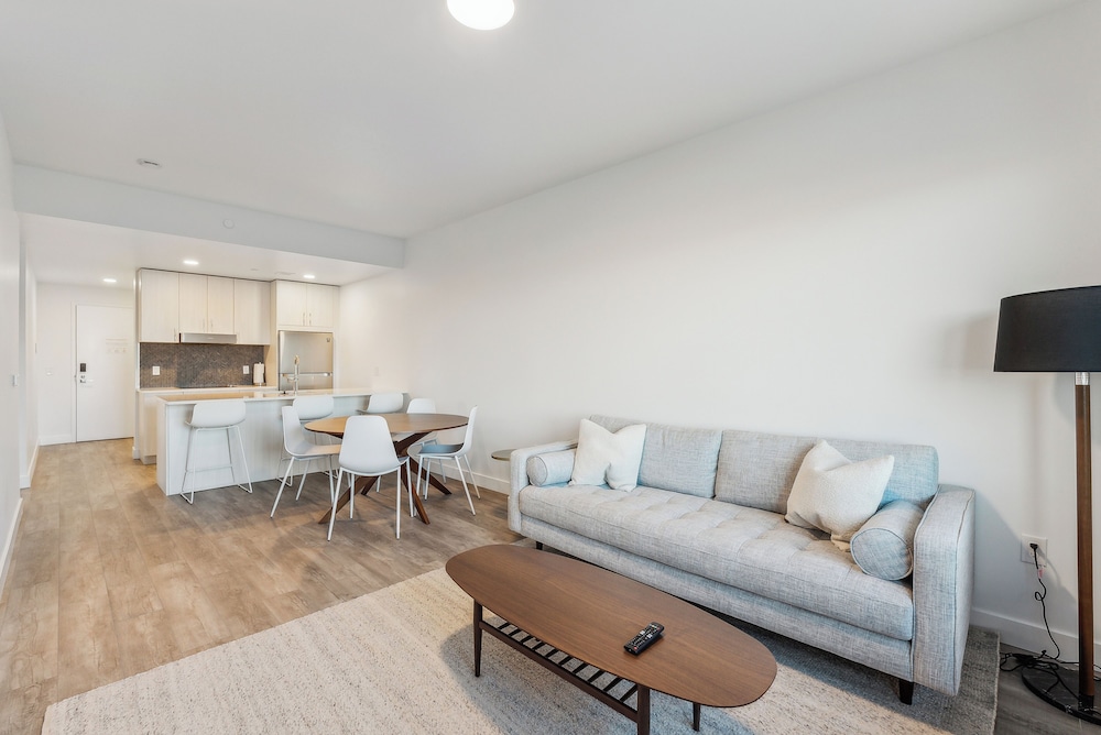 Condo, 2 Bedrooms, Kitchen, Slope side photo 2