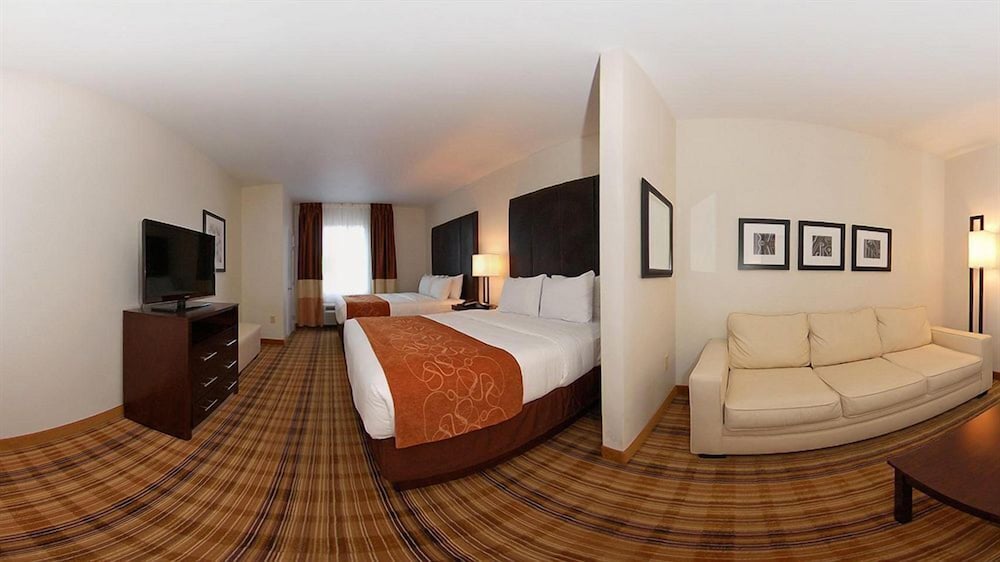 Standard Room, 2 Queen Beds photo 2