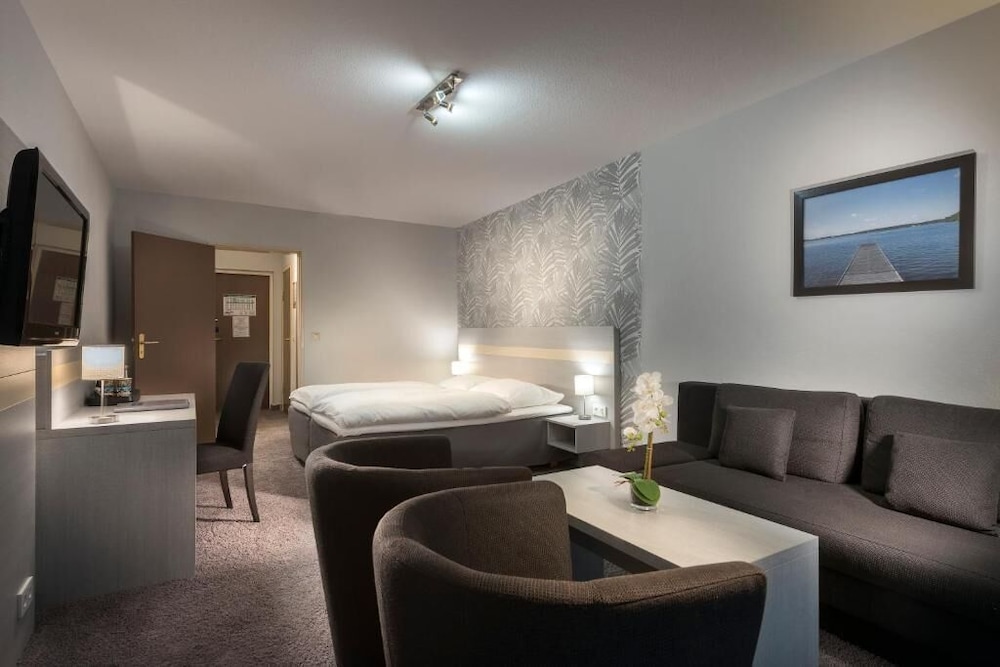 Comfort Room - Photo 5