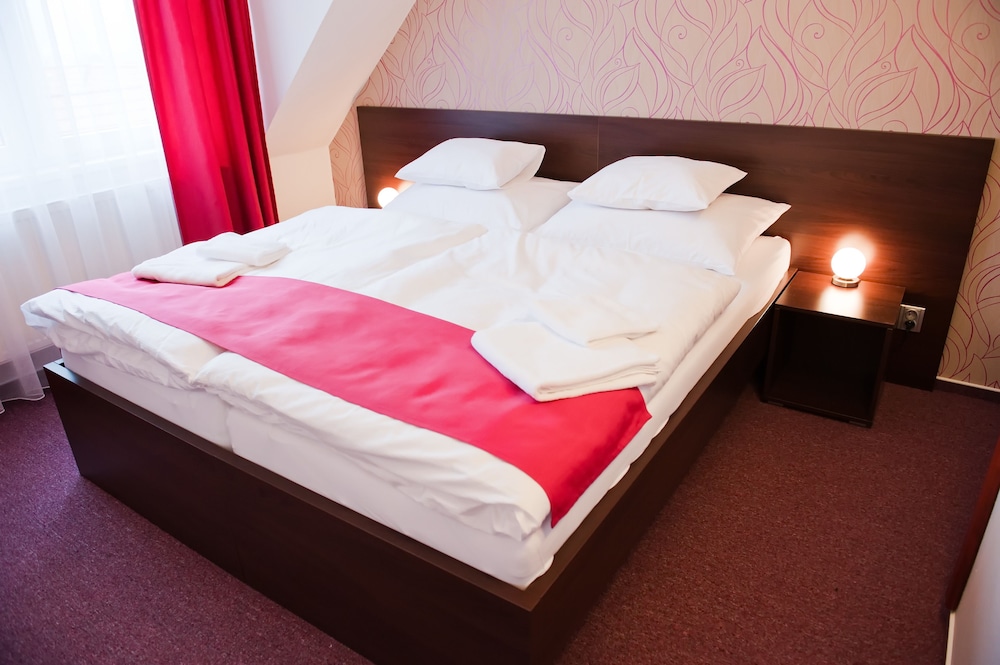 Standard Apartment, 2 Bedrooms (2 or 3 Adults) photo 3