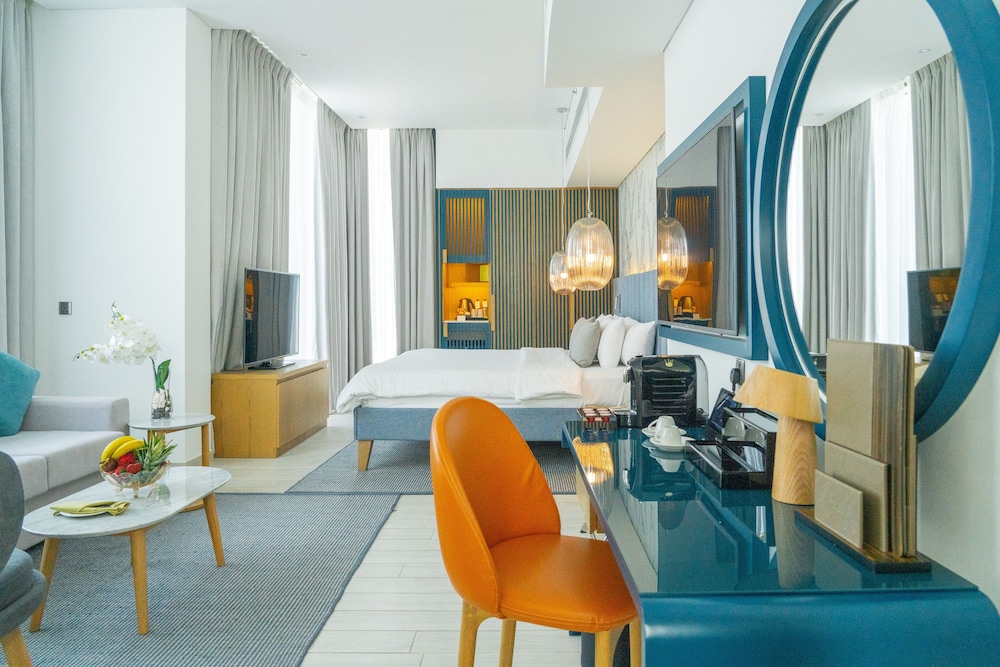 Skyline Suite