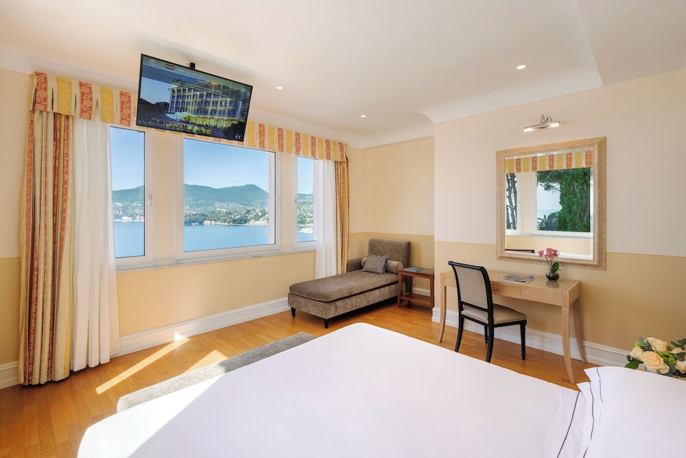 Panoramic Suite, 2 Bedrooms, Sea View photo 2