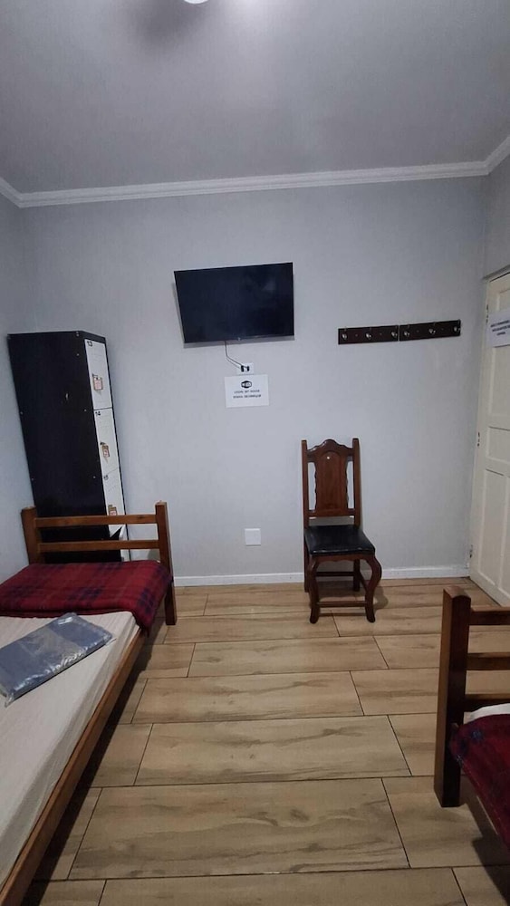 Room (3) photo 1