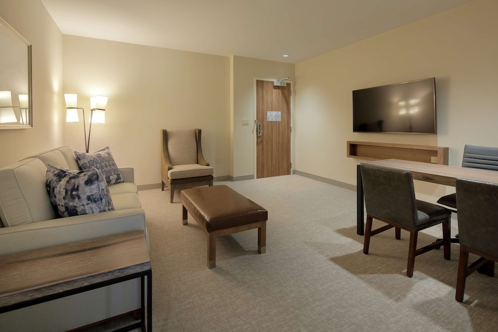 Suite, 2 Queen Beds, Accessible (Hearing) - Photo 3