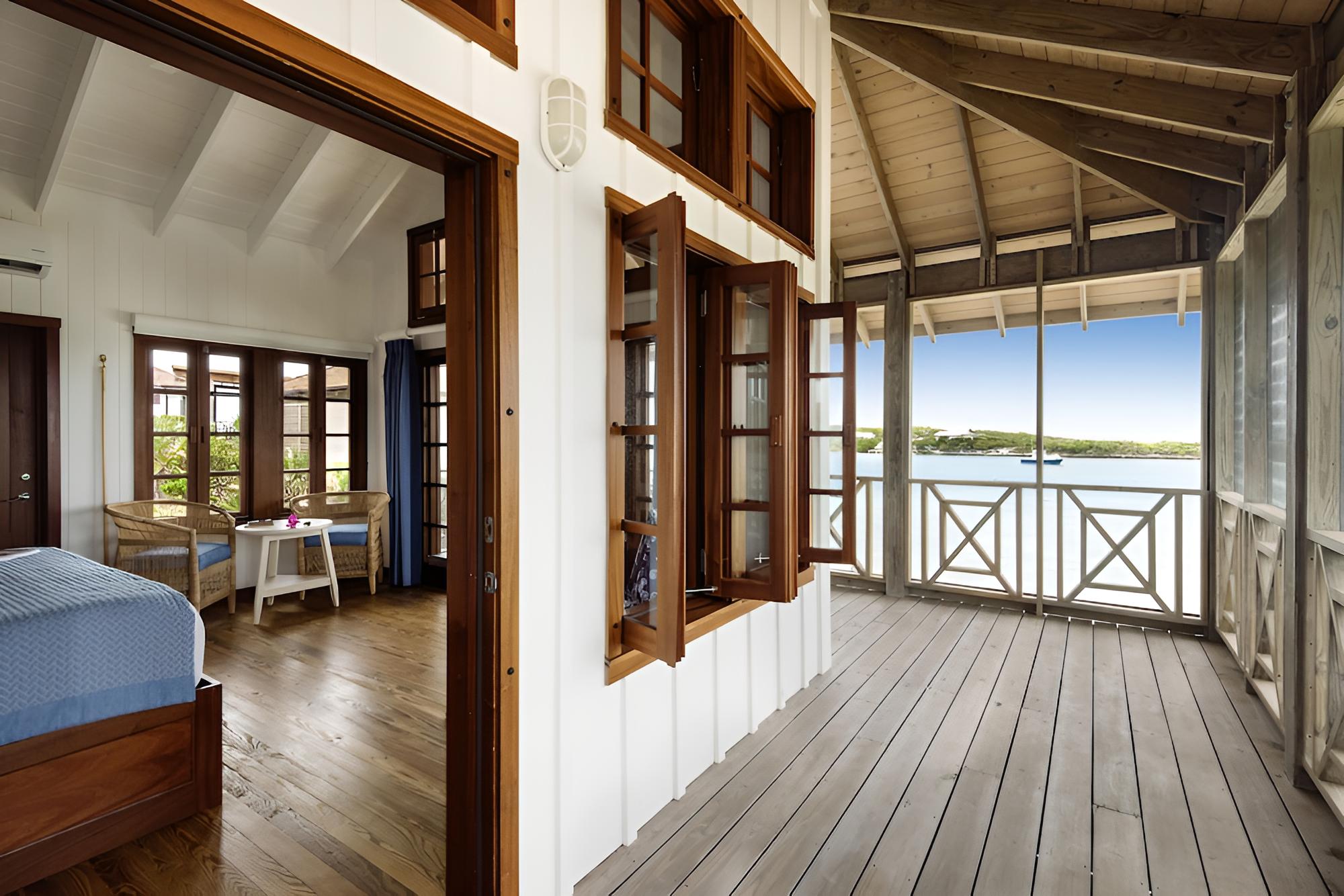 Luxury Bungalow, 1 King Bed, Patio, Lagoon View photo 3
