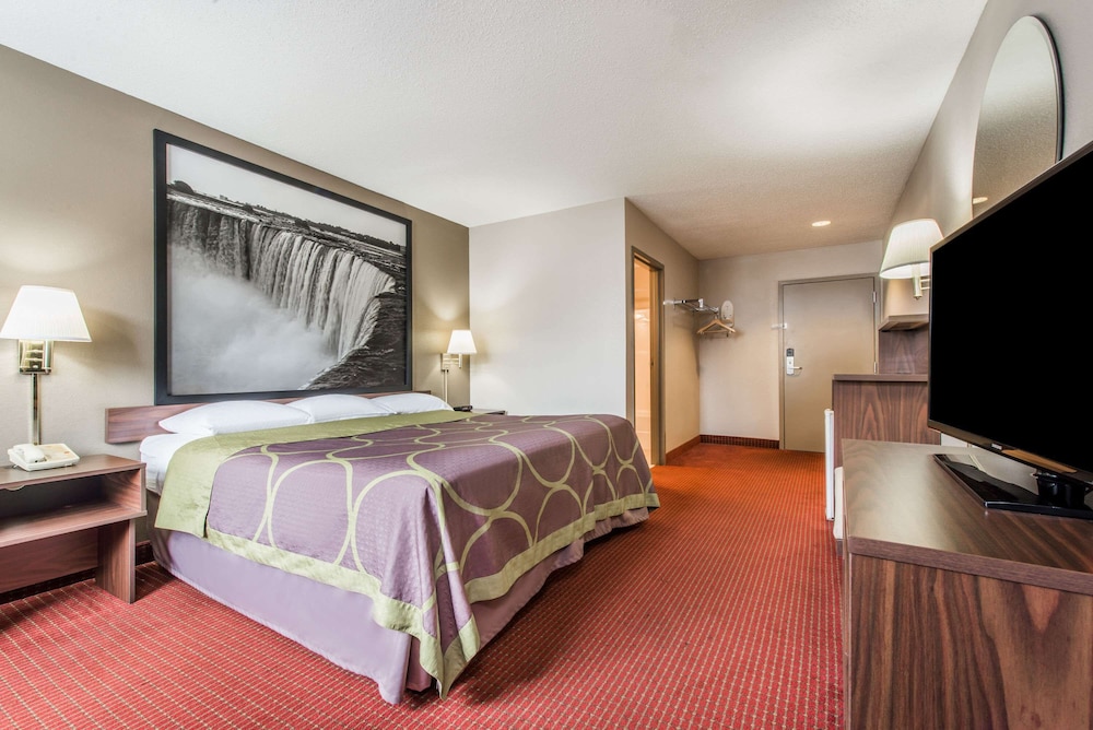 Studio Suite, 1 King Bed, Non Smoking photo 1