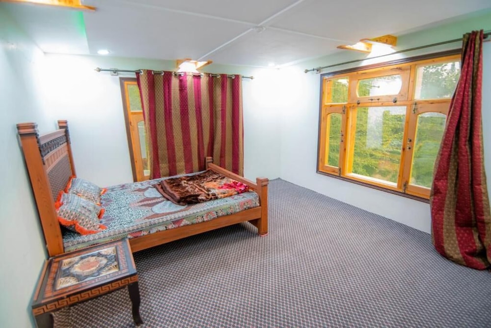 Standard Double Room photo 1