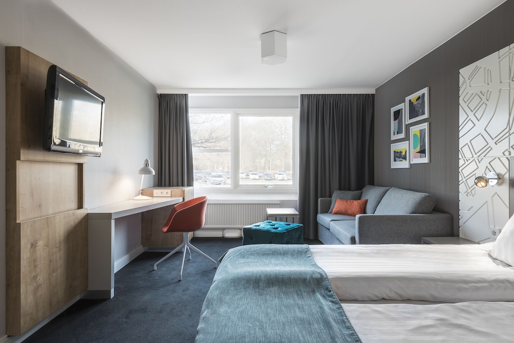 Family Room, 1 Double Bed with Sofa bed, Non Smoking - Photo 3