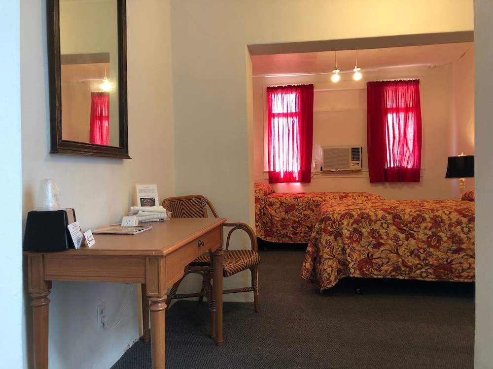 Standard Room, 2 Double Beds photo 1