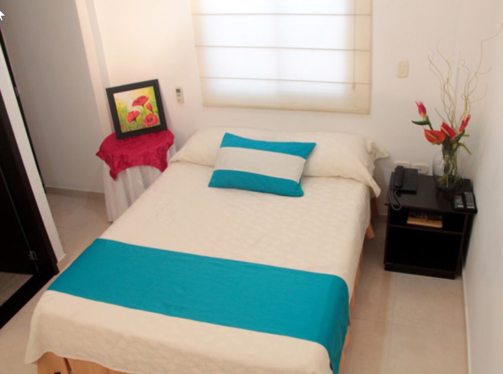 Double Room (Fan)