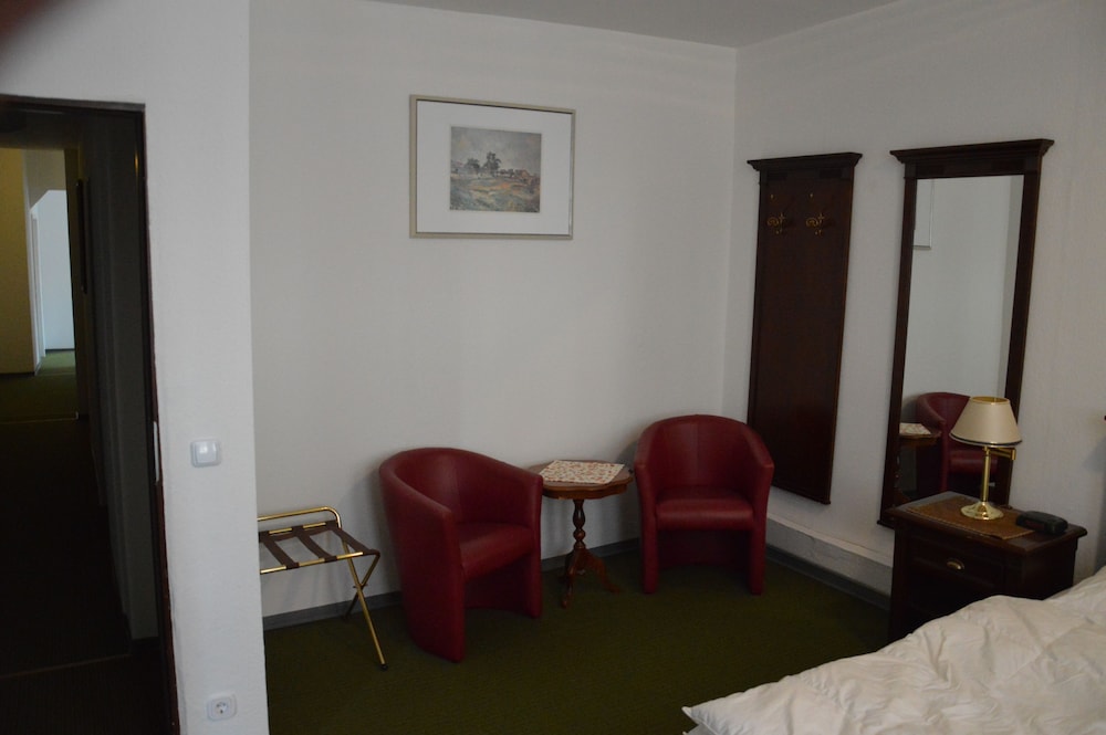Economy Double Room photo 1