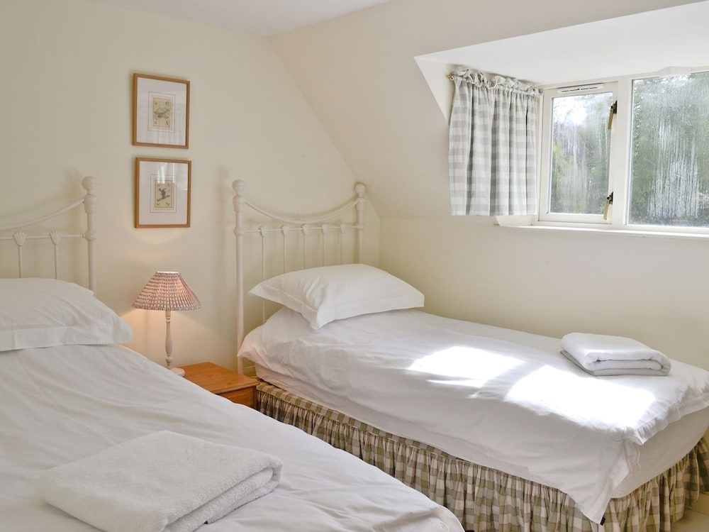 Garden Cottage - 2 Bedrooms photo 3