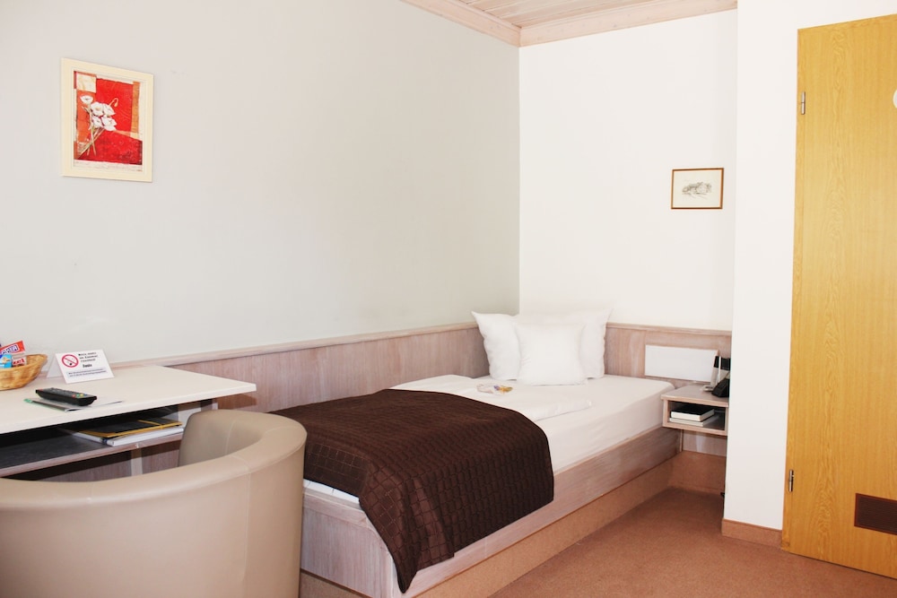 Economy Room, 1 Twin Bed