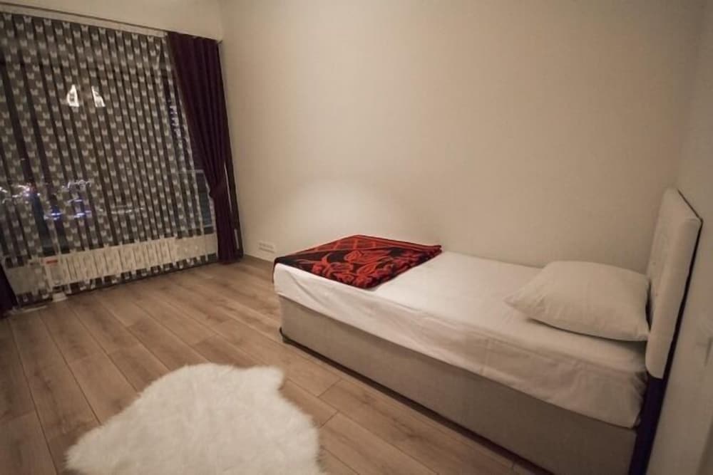 Apartment, 3 Bedrooms photo 3
