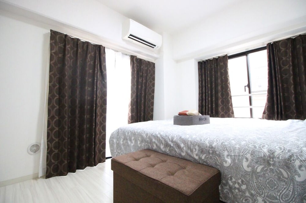 Apartment photo 1