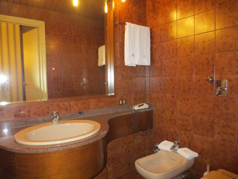 Economy Double Room - Photo 4