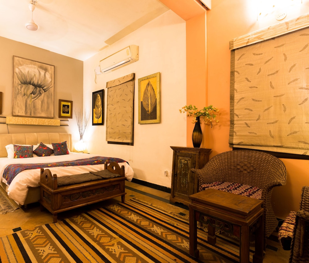 Comfort Double Room, 1 Double Bed, Balcony, Courtyard Area photo 2