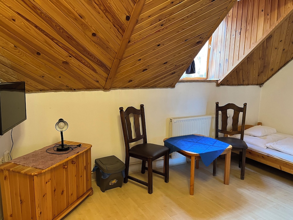 Family Quadruple Room photo 2