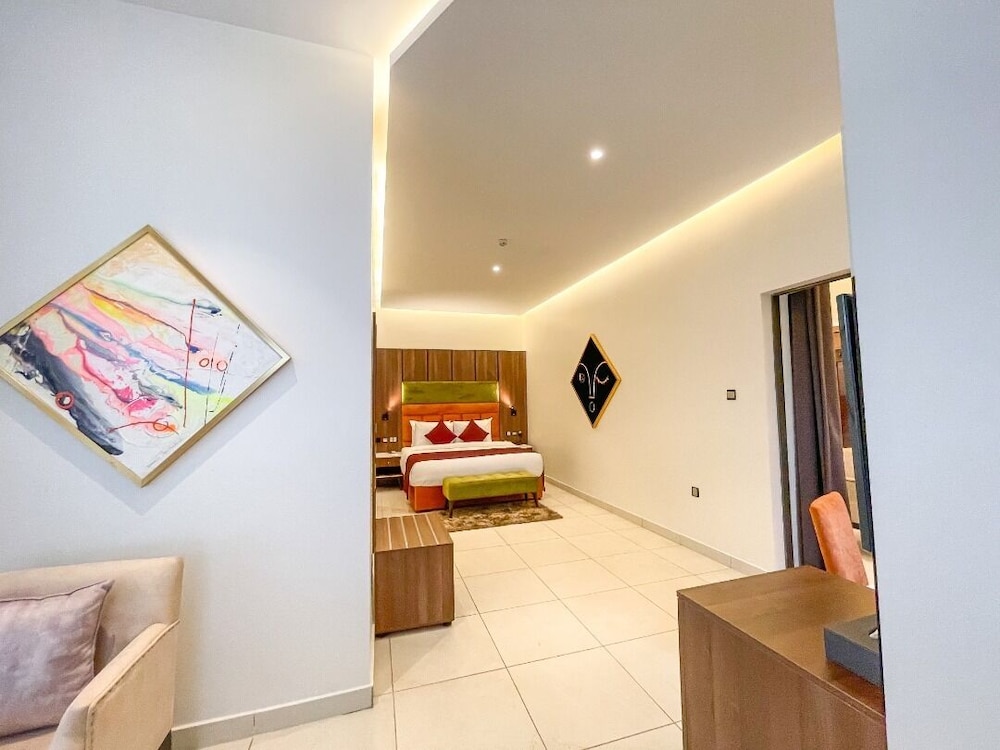 Family Room, 1 Bedroom photo 1