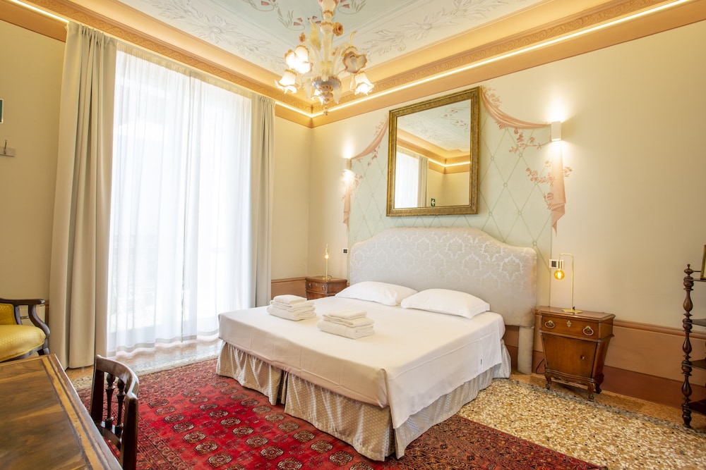 Luxury Double Room photo 2