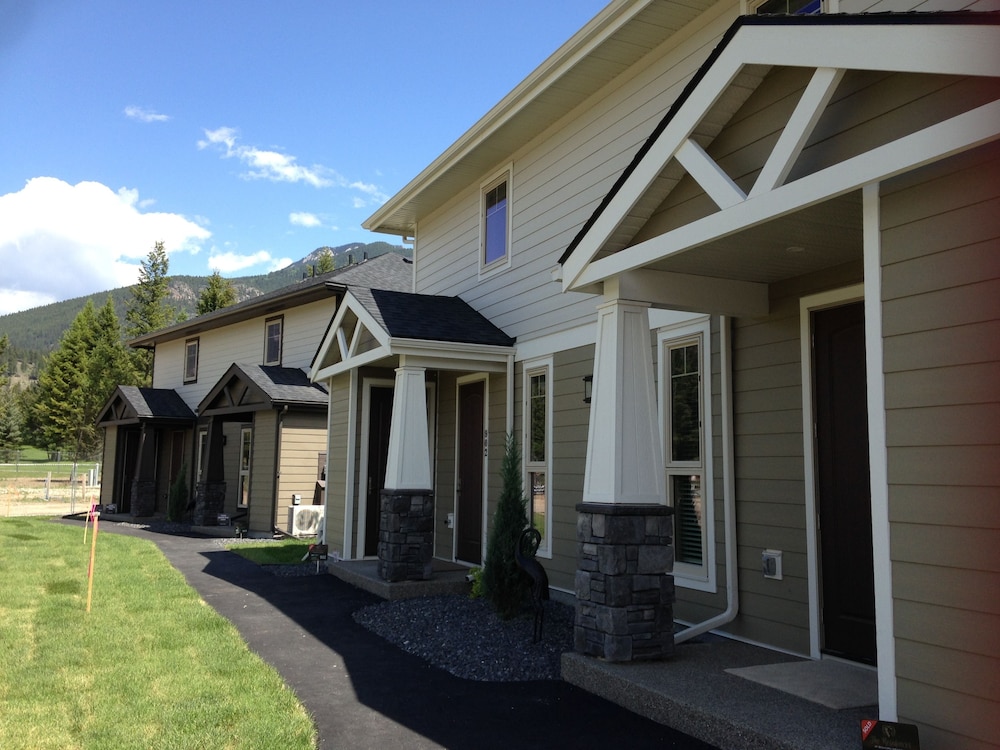 Townhome, 2 Bedrooms photo 3