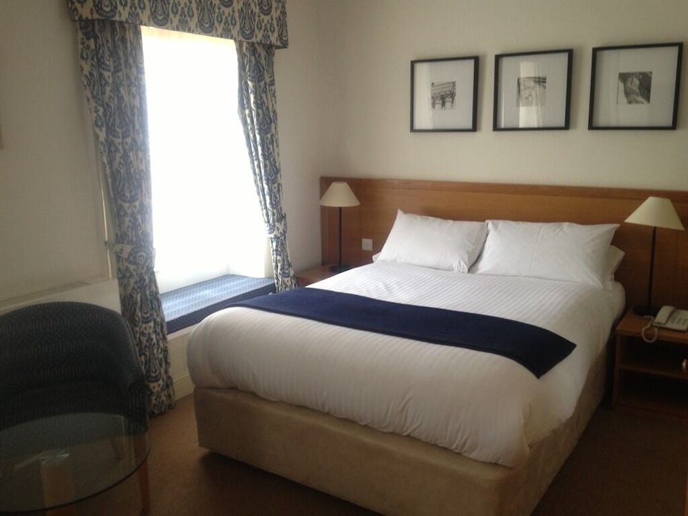 Luxury Suite, Ensuite ([Room 02 (Parnall)])