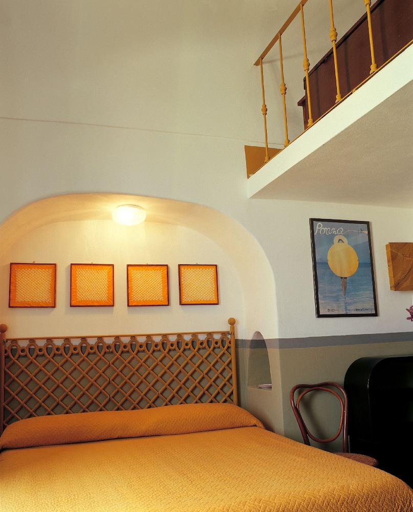 Deluxe Quadruple Room, Sea View