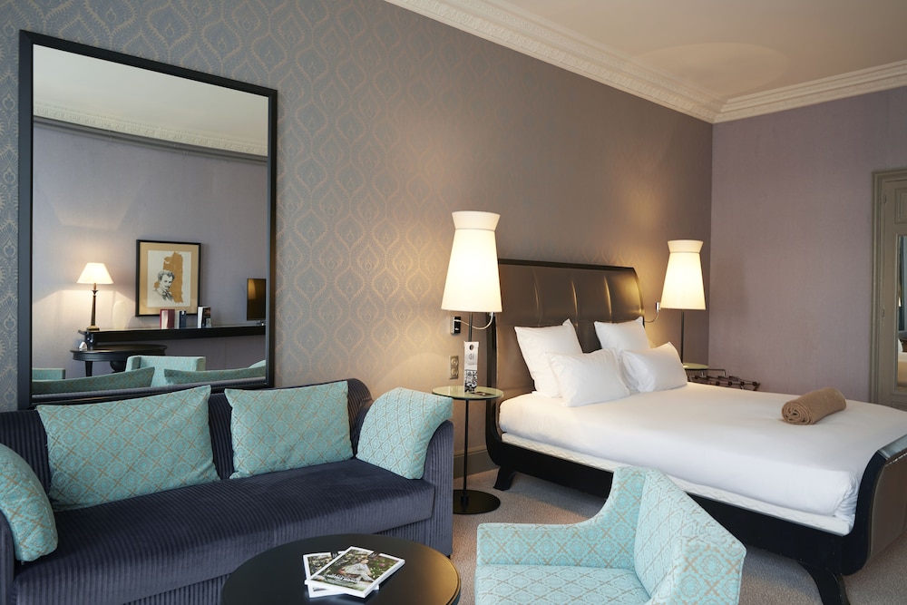 Family Room, 1 King Bed with Sofa bed, Sea View - Photo 2