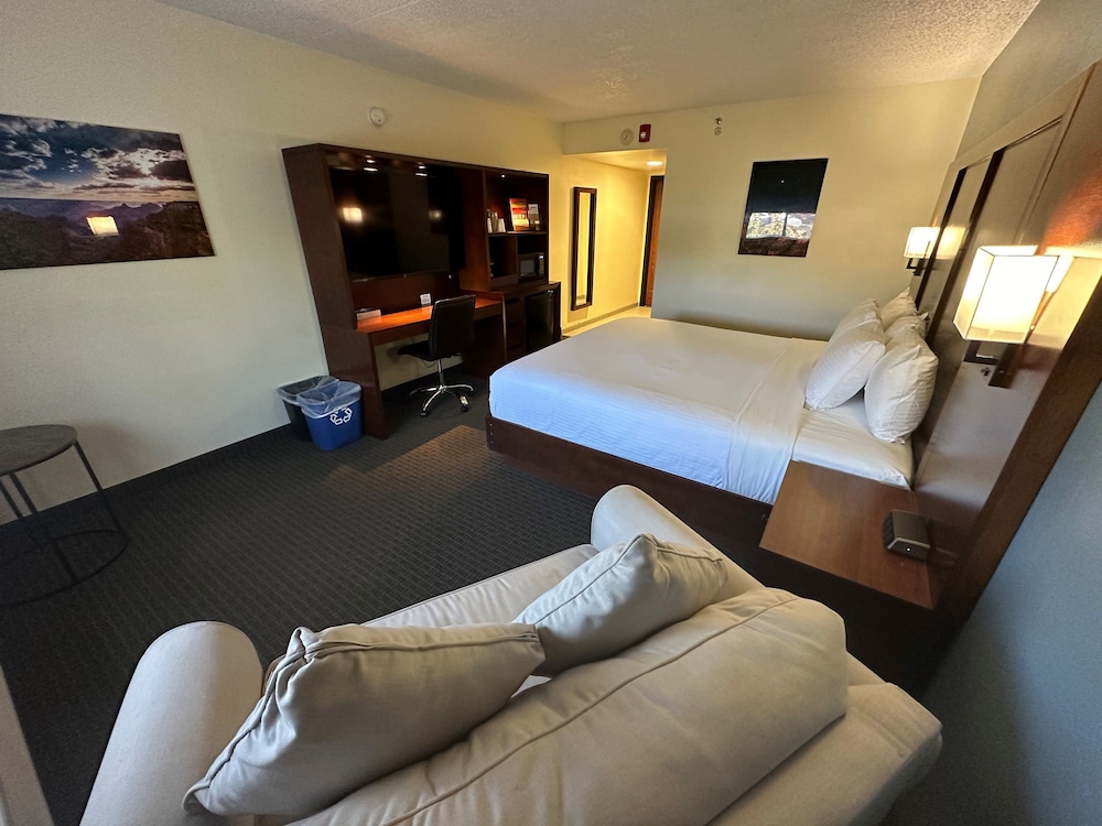 Double Room, Accessible (Hotel) (No Pets) photo 1