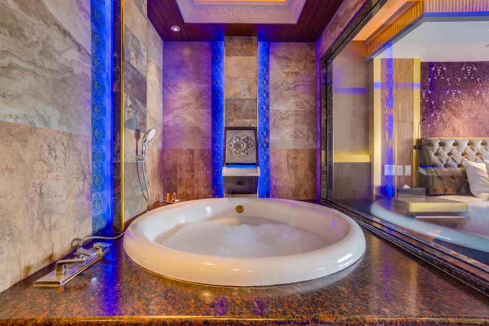 2 Bedrooms Aqua Suite - Photo 4