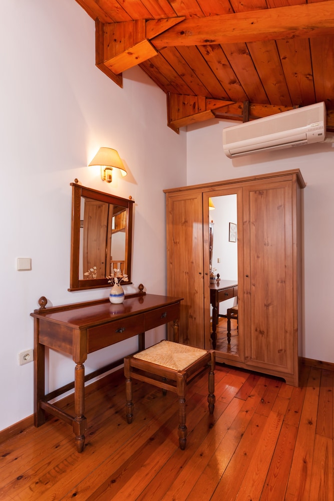Traditional Duplex, Sea View