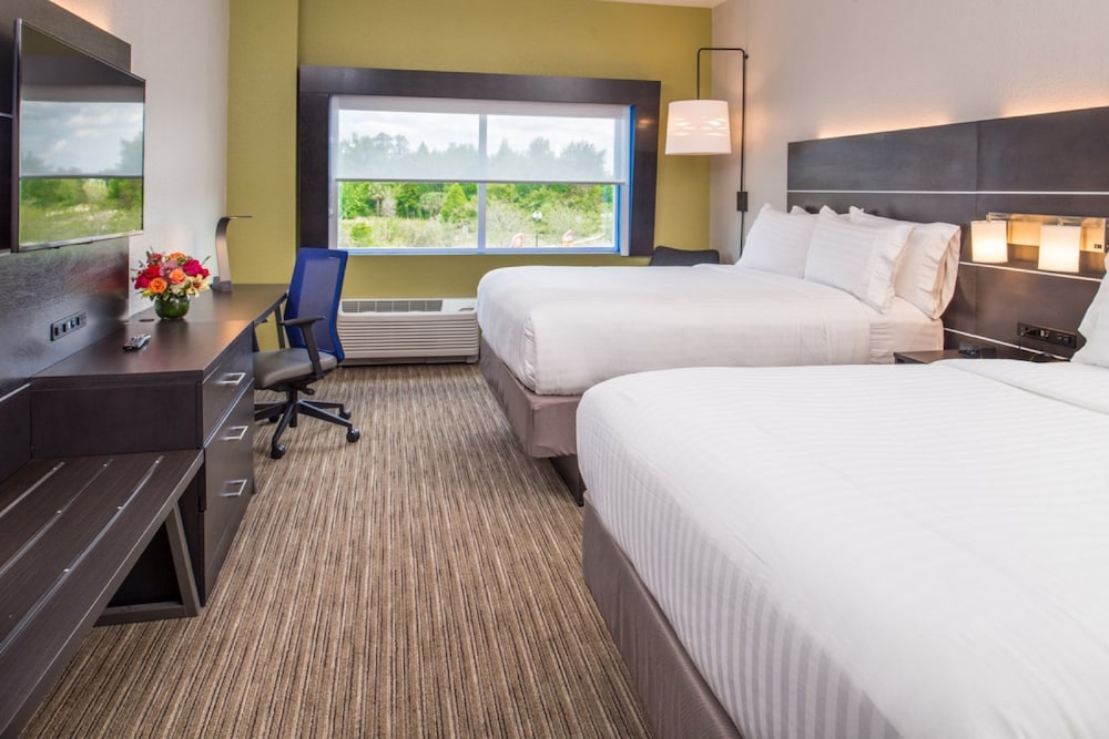 Suite, Multiple Beds photo 2
