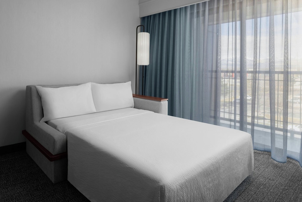Suite, 1 Bedroom - Photo 3