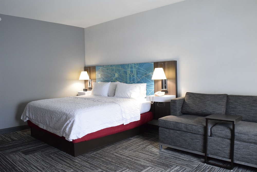 Room, 1 King Bed with Sofa bed, Accessible (Roll-in Shower) photo 1