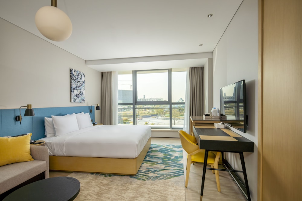 Room, 1 King Bed, Accessible