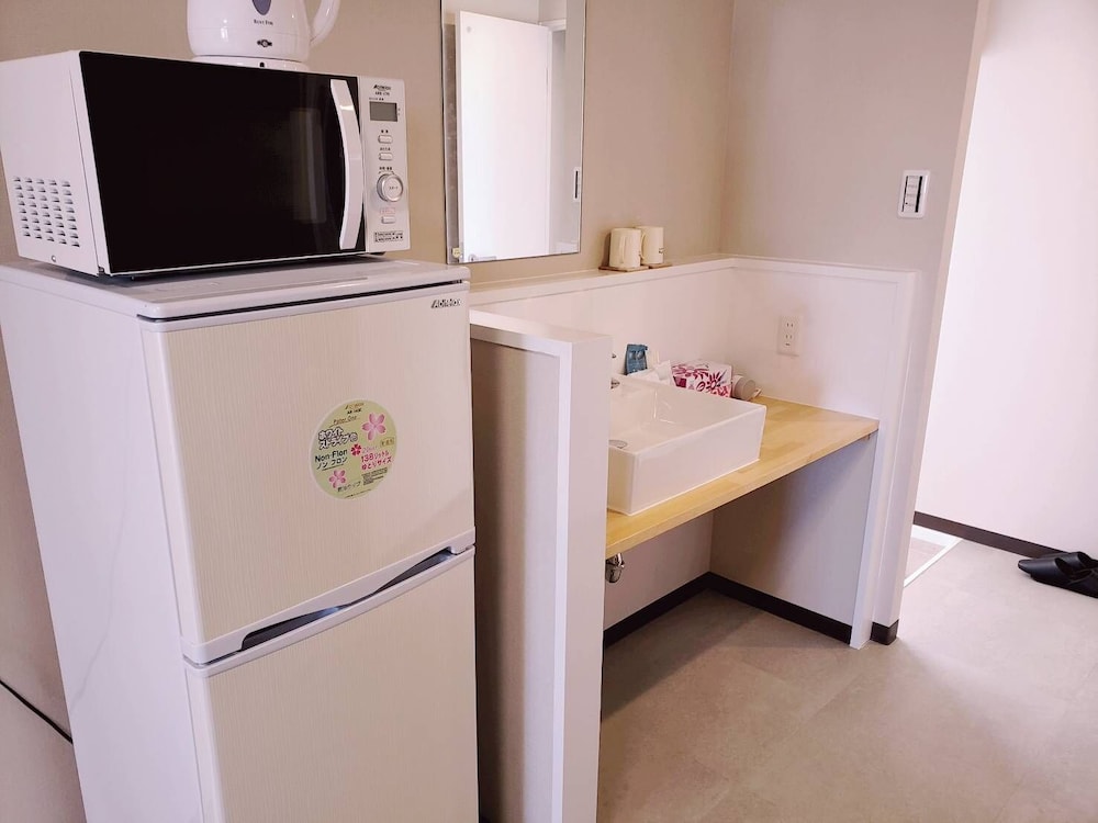 Basic Double Room - Photo 8