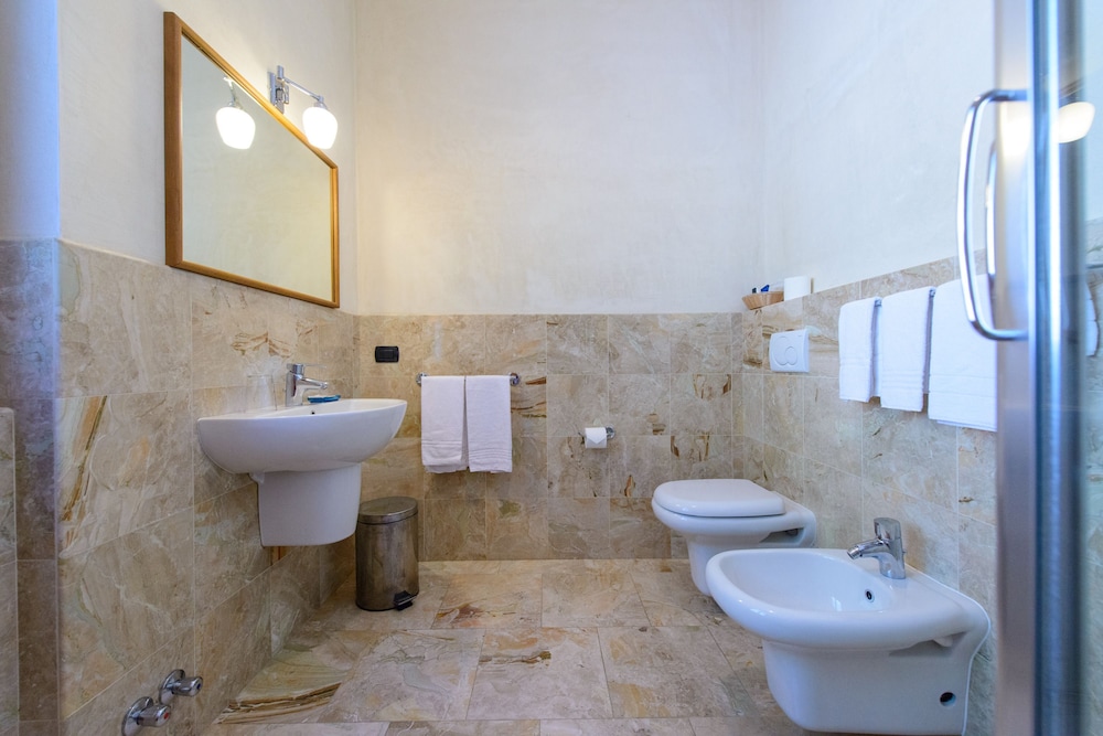 Superior Double Room, Lake View - Photo 15