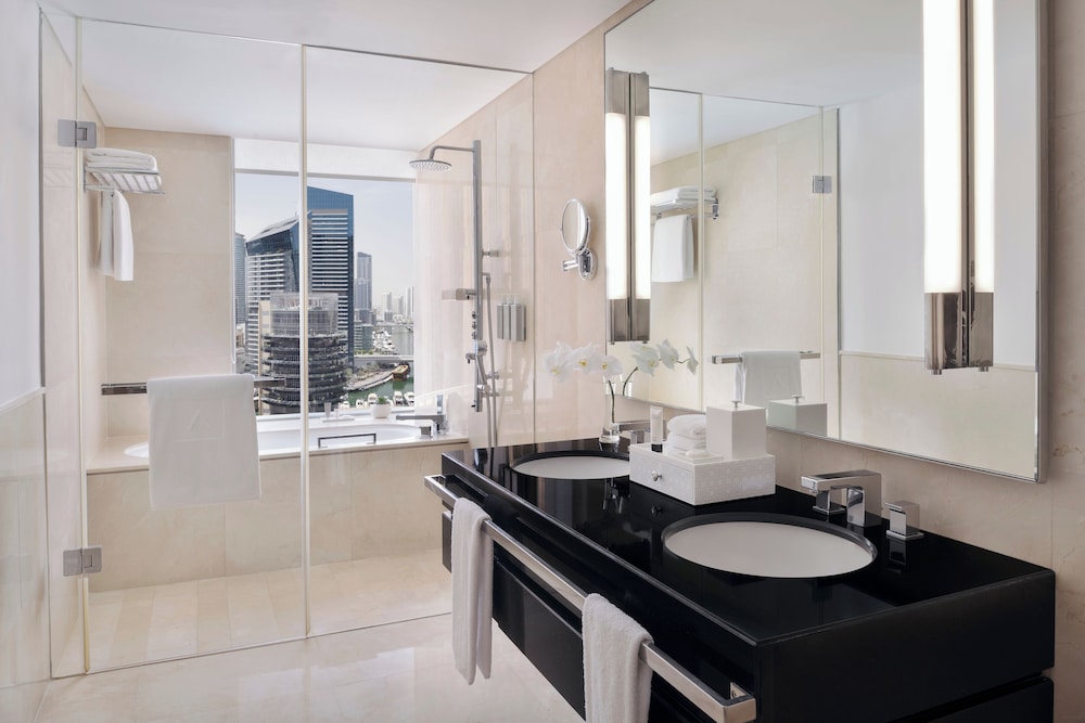 Club Suite, 1 King Bed with Sofa bed, Tower (City View) - Photo 6