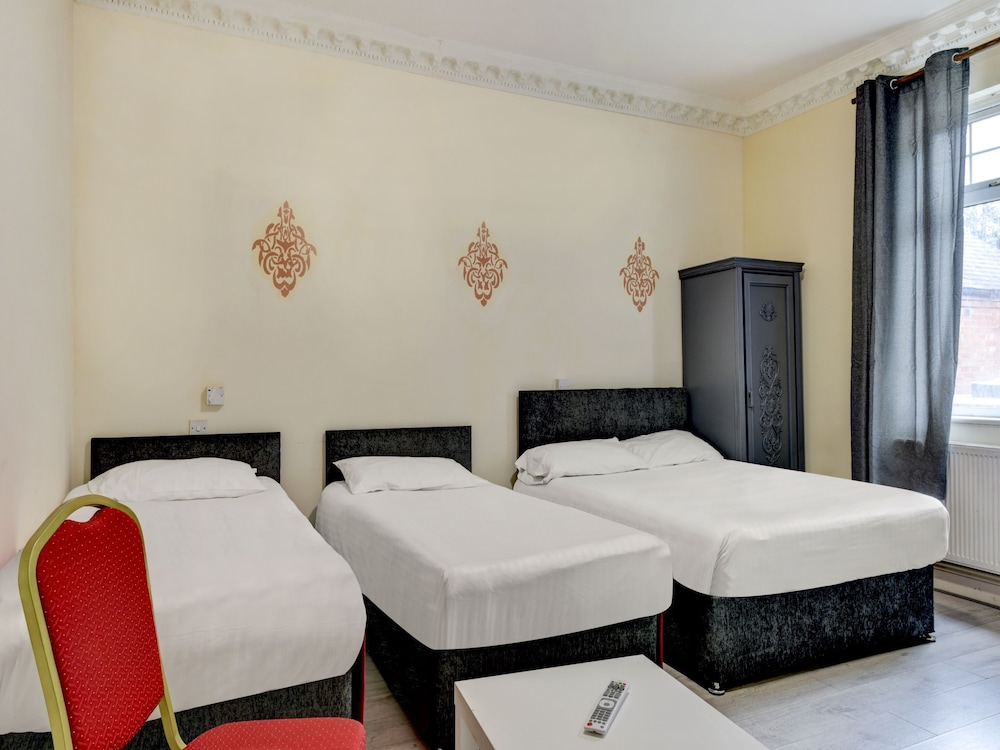 Family Room, Multiple Beds (Family of 3)