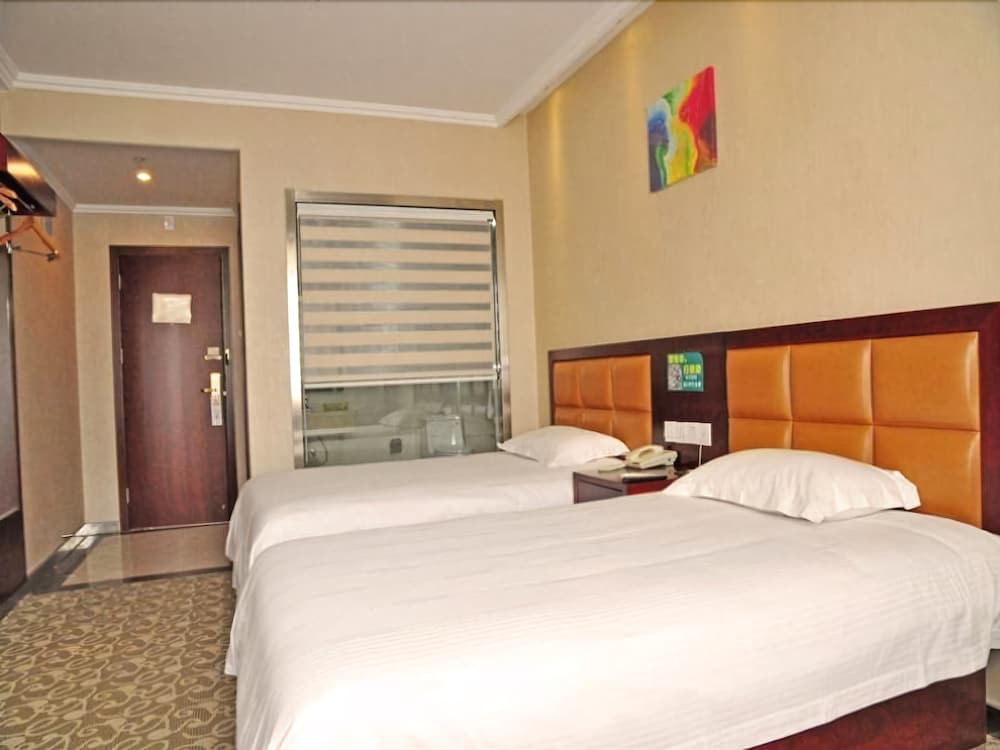 Standard Twin Room photo 2