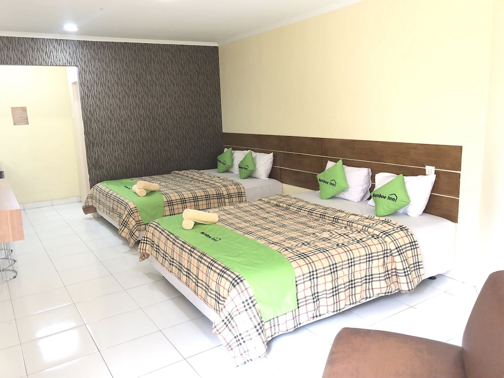 Family Quadruple Room photo 3