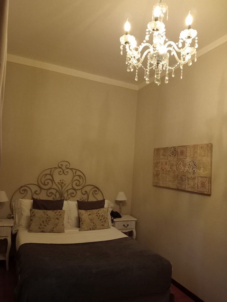 Classic Double Room (Funny) photo 3