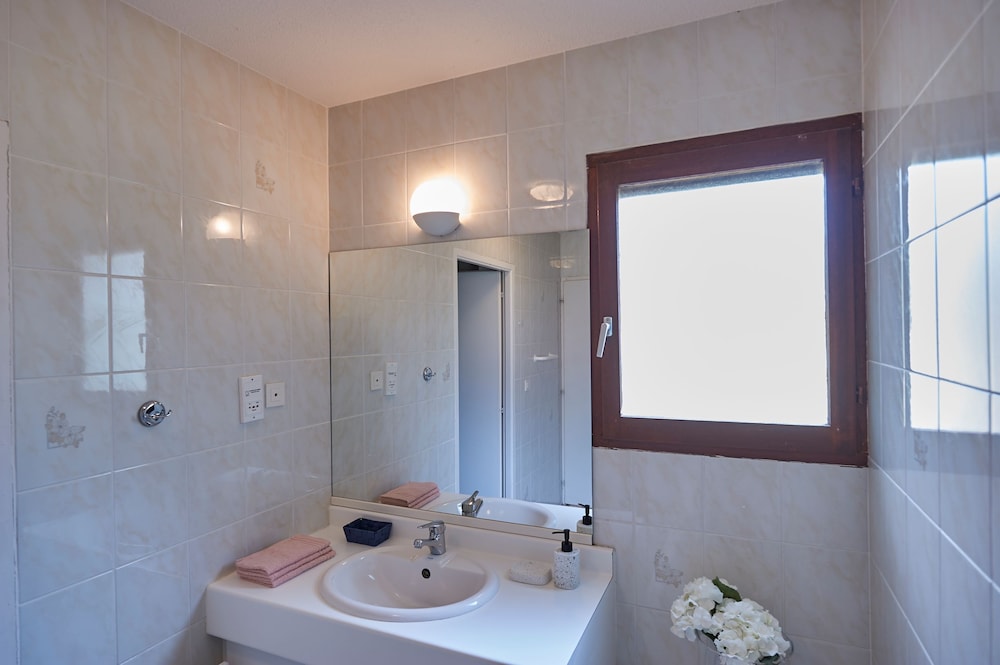 Comfort Townhome photo 3