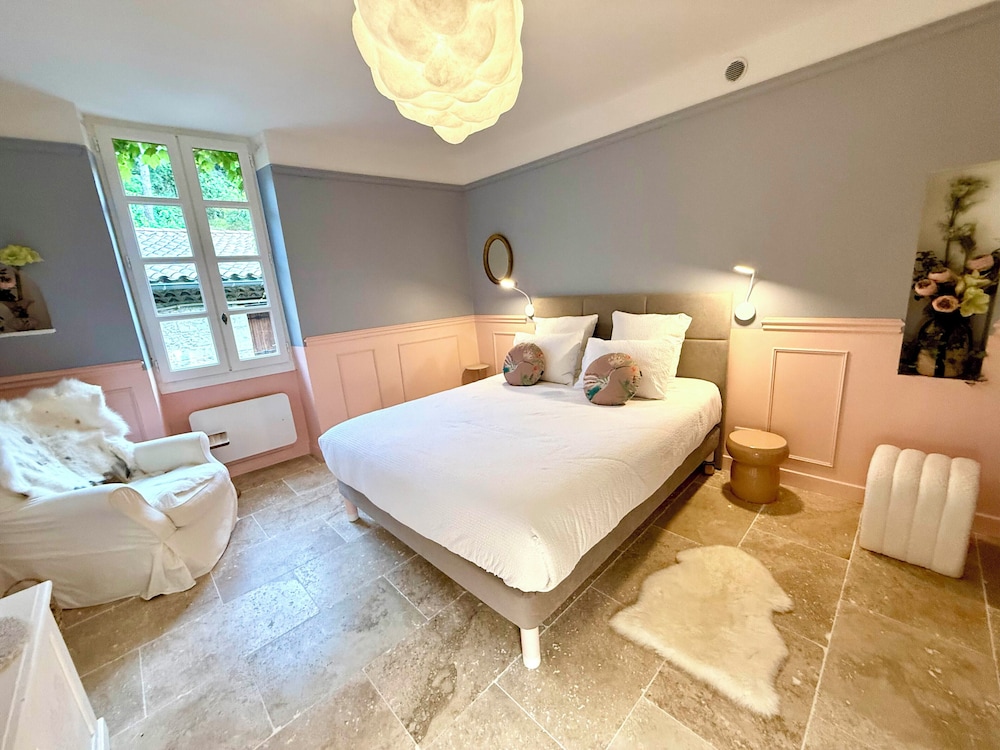 Deluxe Double Room, City View photo 1